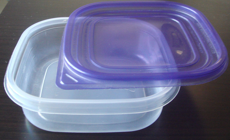 Airtight_square_plastic_food_container.jpg