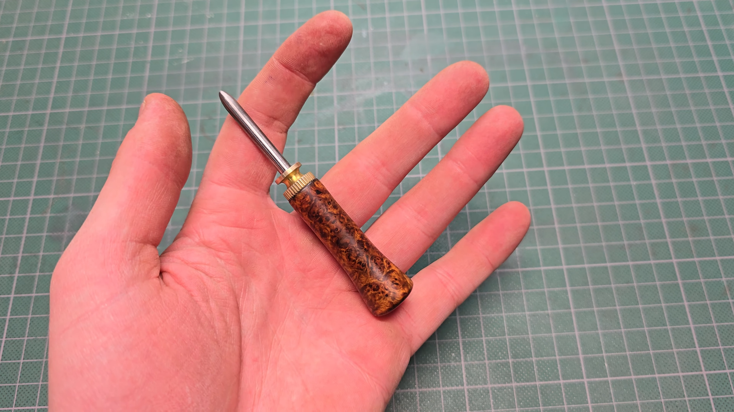 Amboyna Divot Tool Build 2-46 screenshot.png