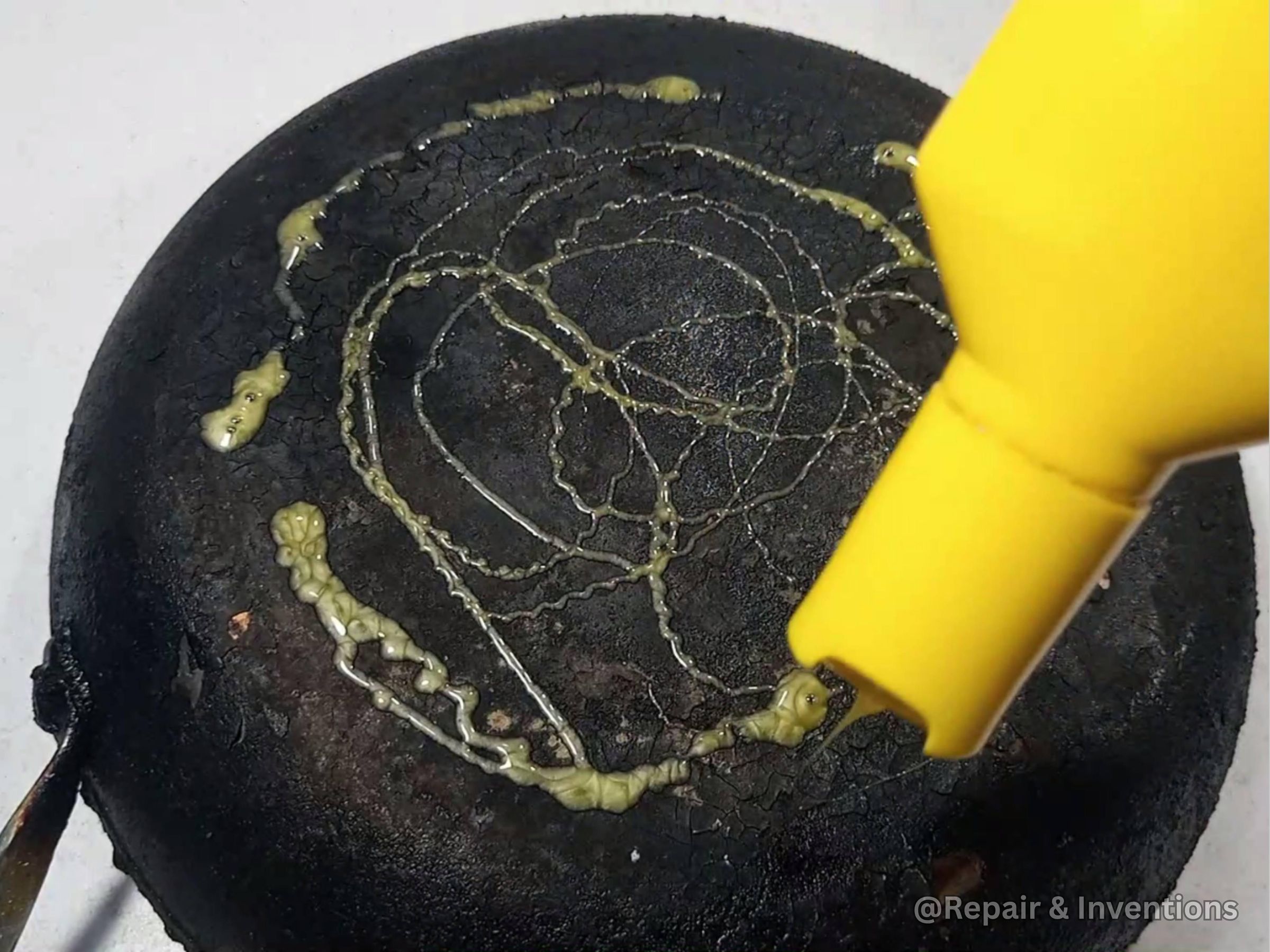 Apply Shampoo on the Burnt Surface.jpg