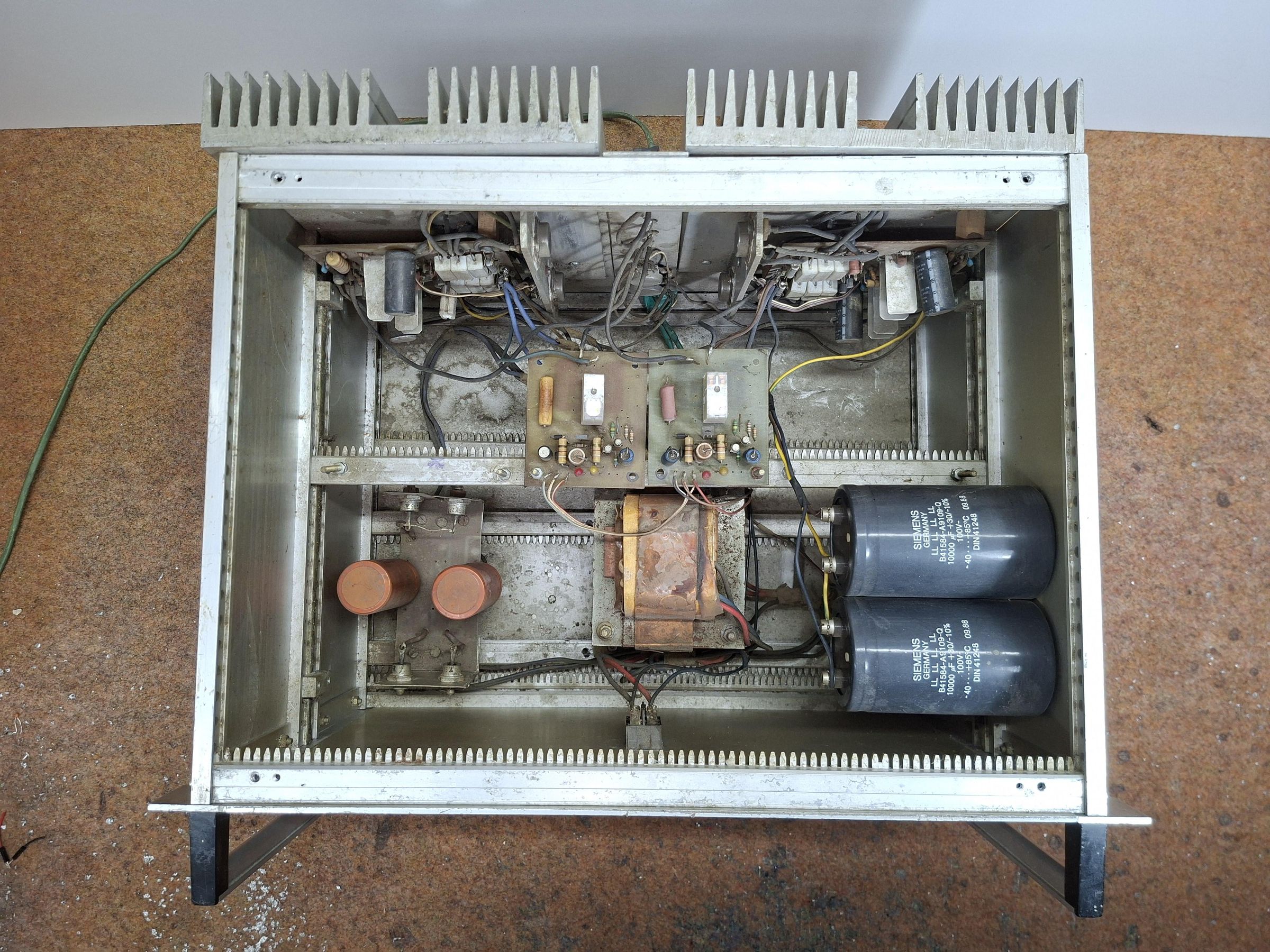 BJT Amplifier.jpg