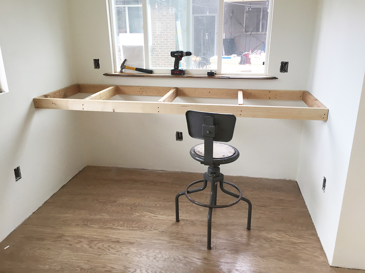 Backyard Art Studio DIY desk build 1.jpg