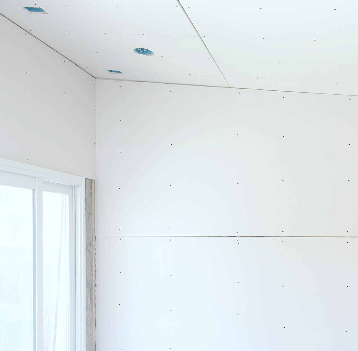 Backyard art studio drywall cieling.jpg