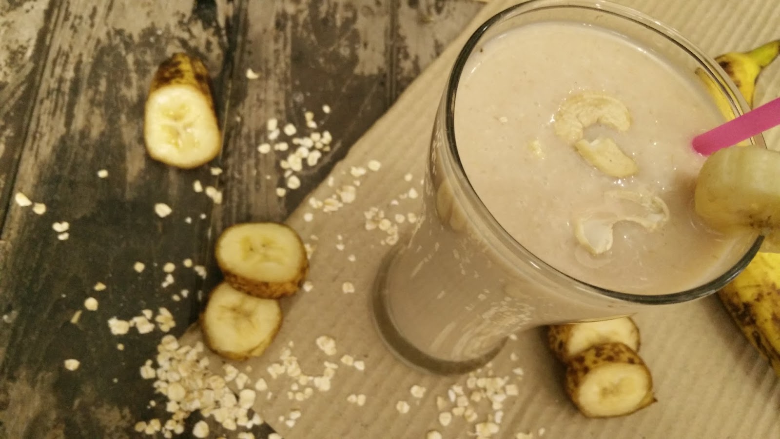 Banana Oats Smoothie.jpg
