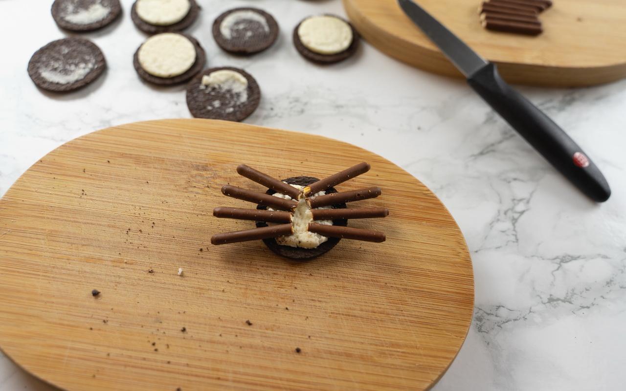 Bat &amp; Spider Halloween Cupcakes - Chocolate Sticks Pressed In Oreo Cream.jpg