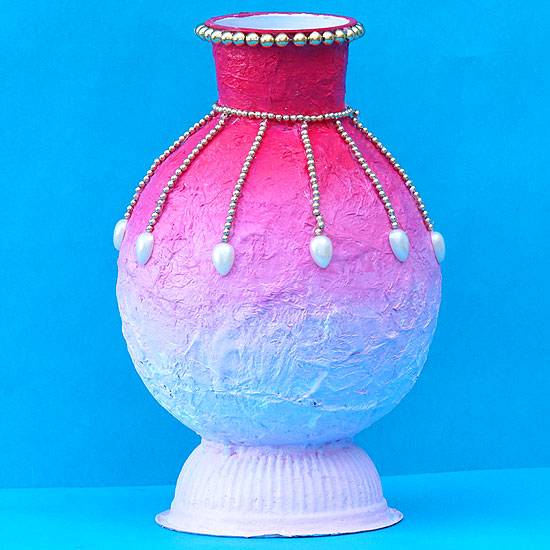 Beautiful-Flower-Vase-using-Balloon-and-Tissue-Papers-stylenrichDIY.jpg