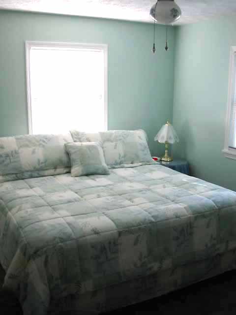 Bedroom2_IMG.jpg