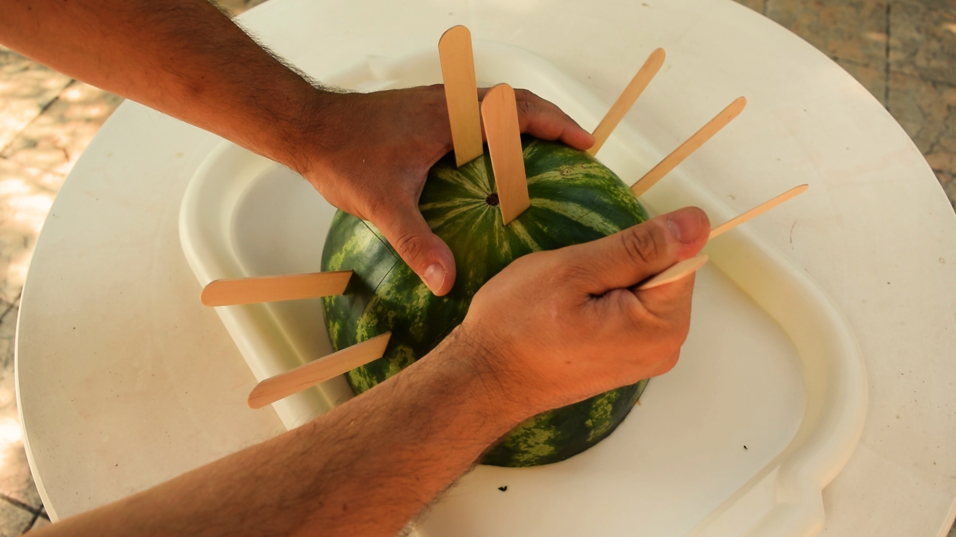 Best way to serve a watermelon_freeze11.bmp