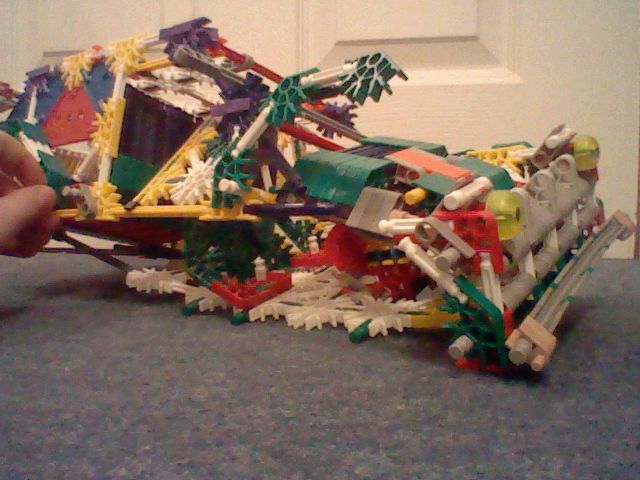 Big knex car crash (4).JPG