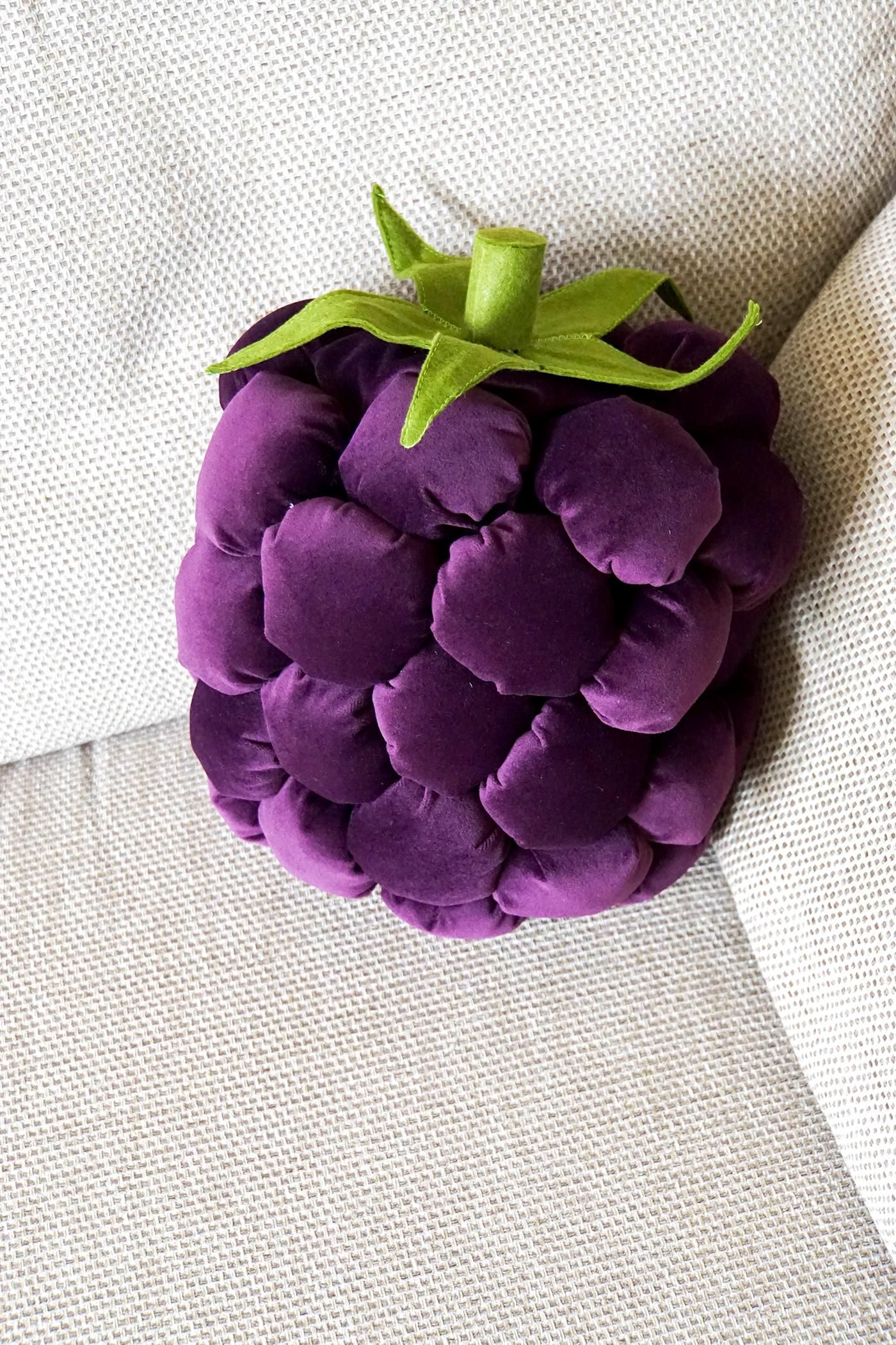 Blackberry 8b.jpg
