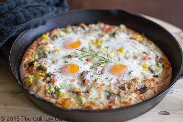 Breakfast-Pizza-with-Egg-and-Sausage.jpg