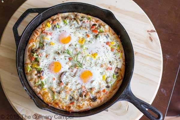 Breakfast-Pizza-with-Egg.jpg