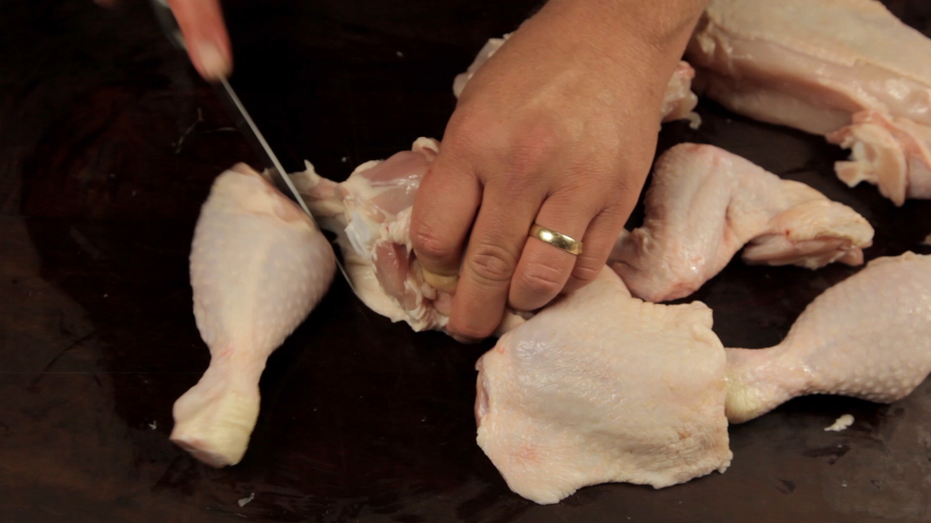 Breaking Down a Whole Chicken.mp4.00_02_38_21.Still022.jpg