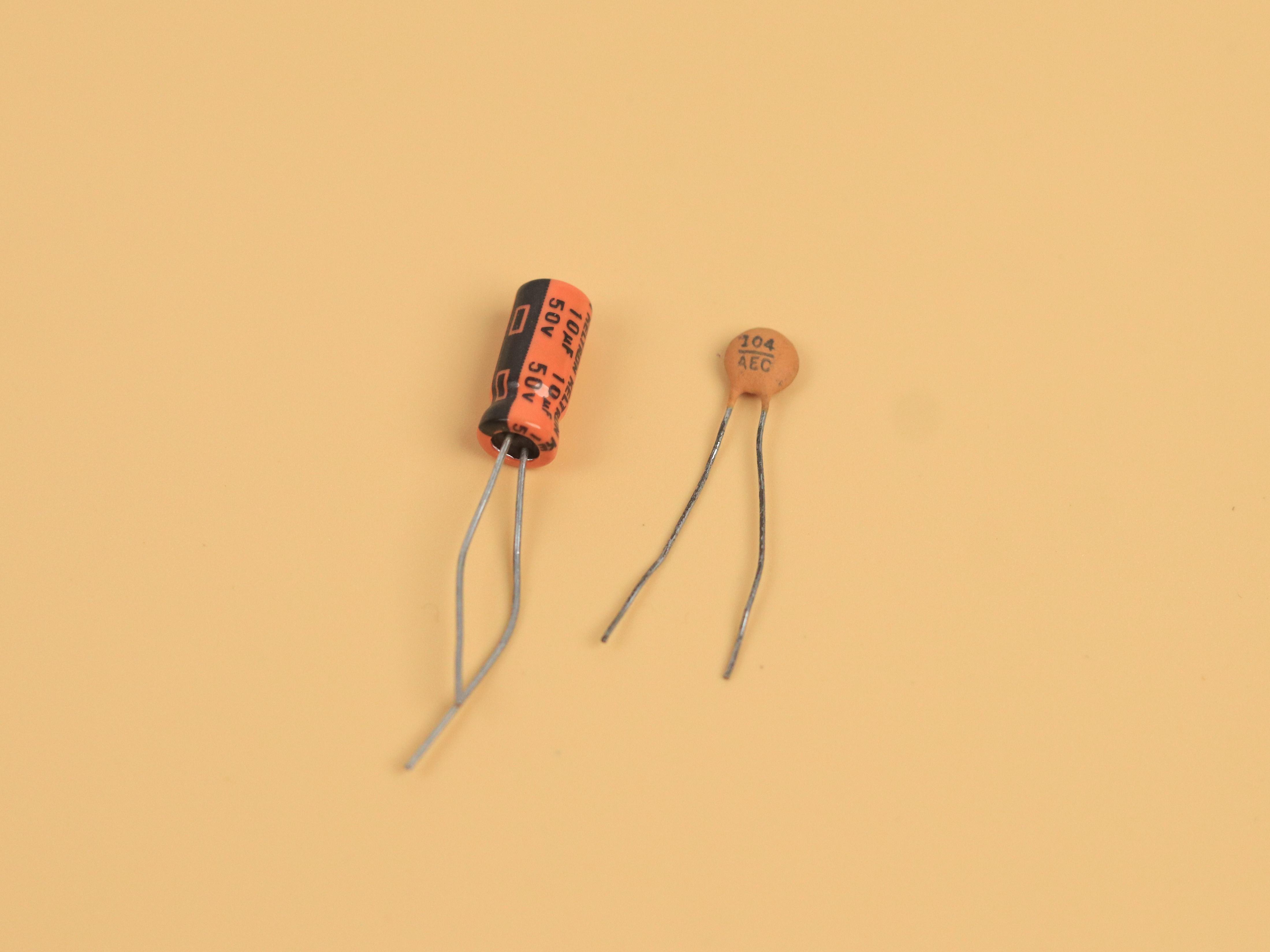 By pass capacitors.jpg