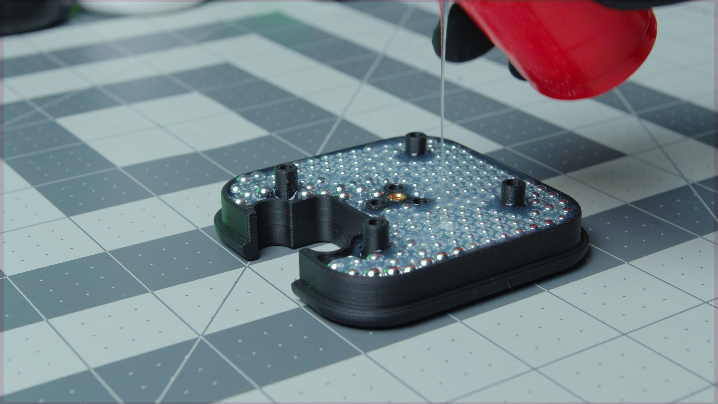 CAD_Mouse_MK2_Enclosure_Post-processing_6.jpg