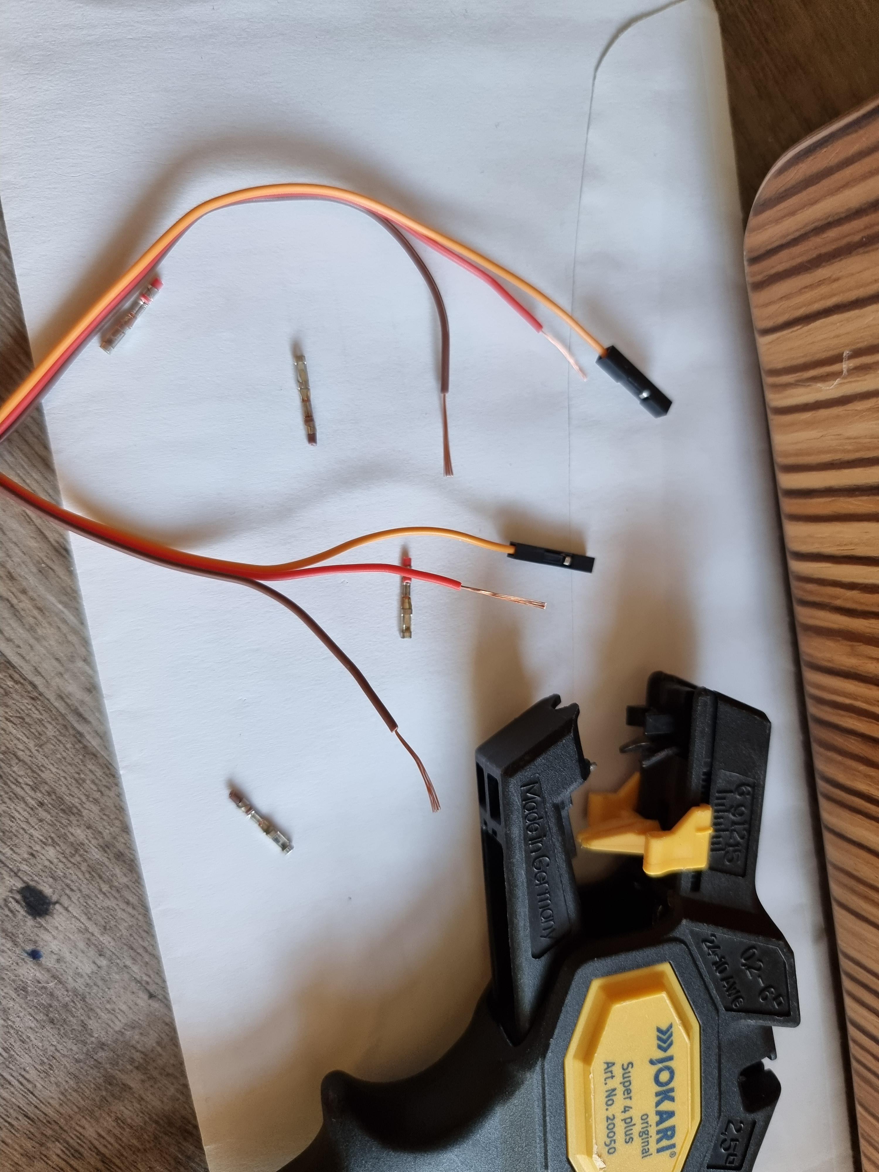 Cabling-prepare-pins-6.jpg