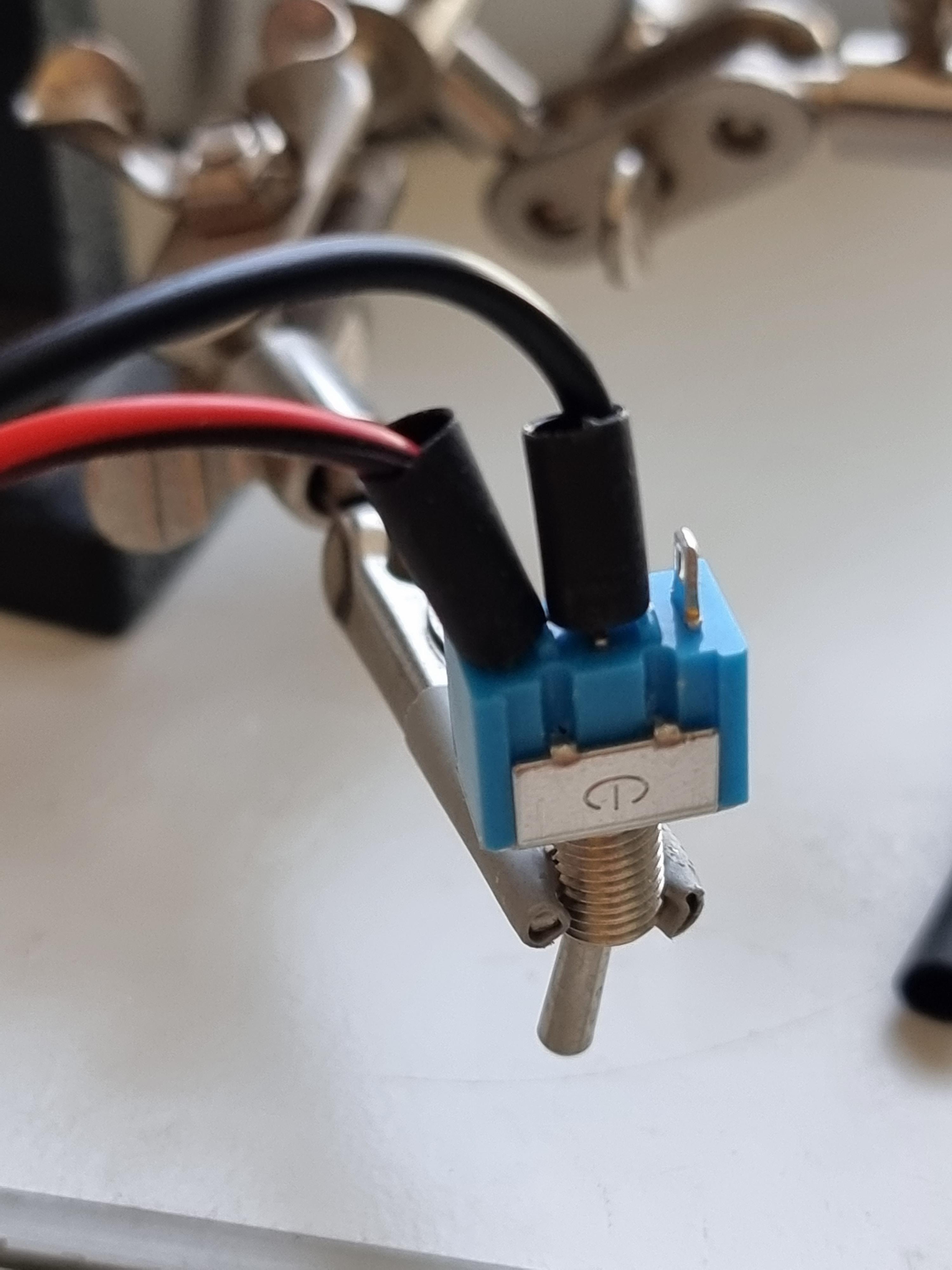 Cabling-solder-Switch-2.jpg