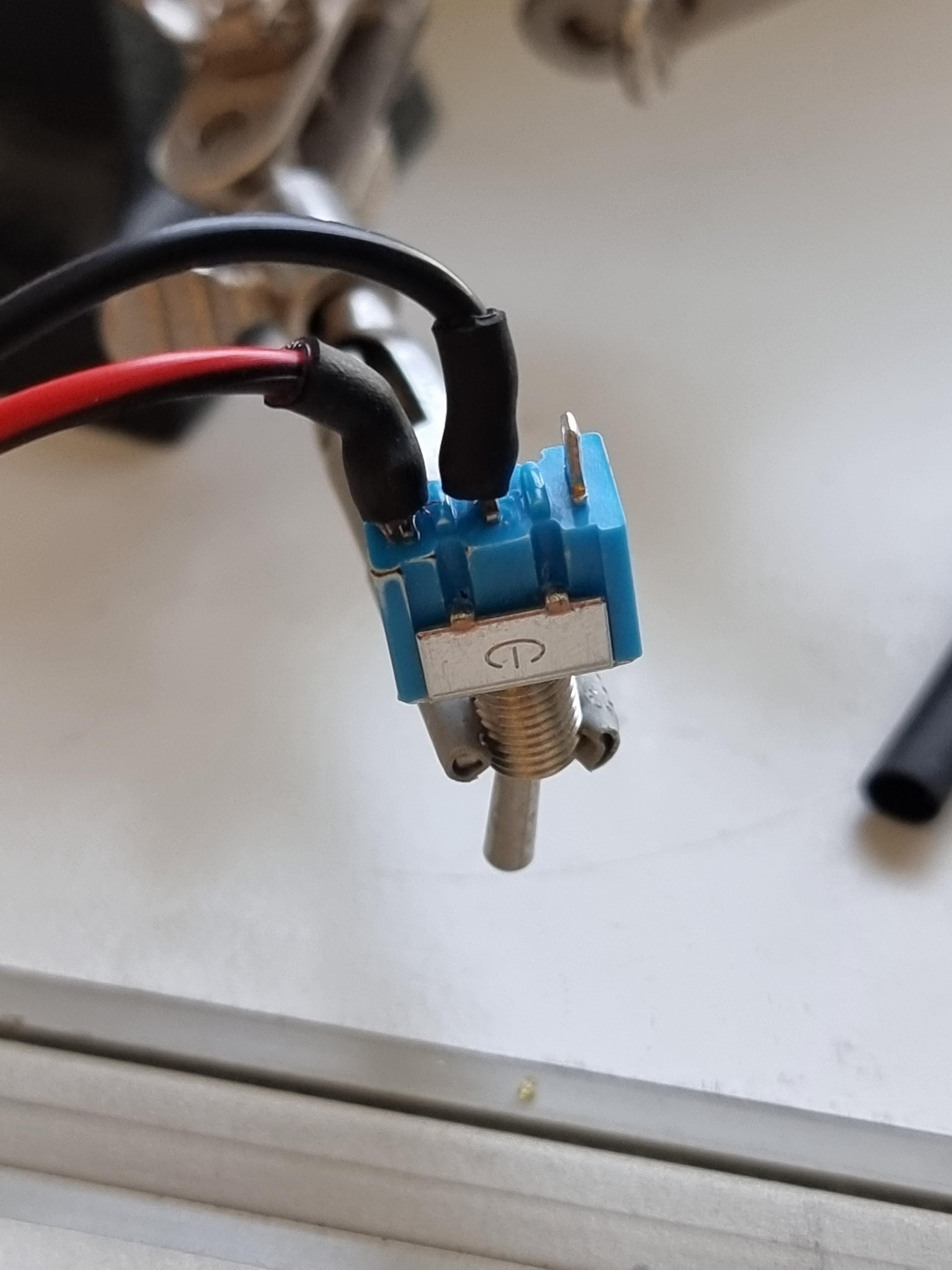 Cabling-solder-Switch-3.jpg