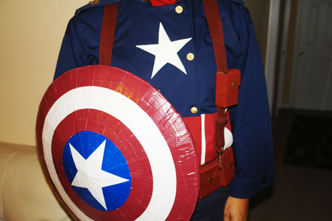 Captain Am WWII costume w shield close.jpg