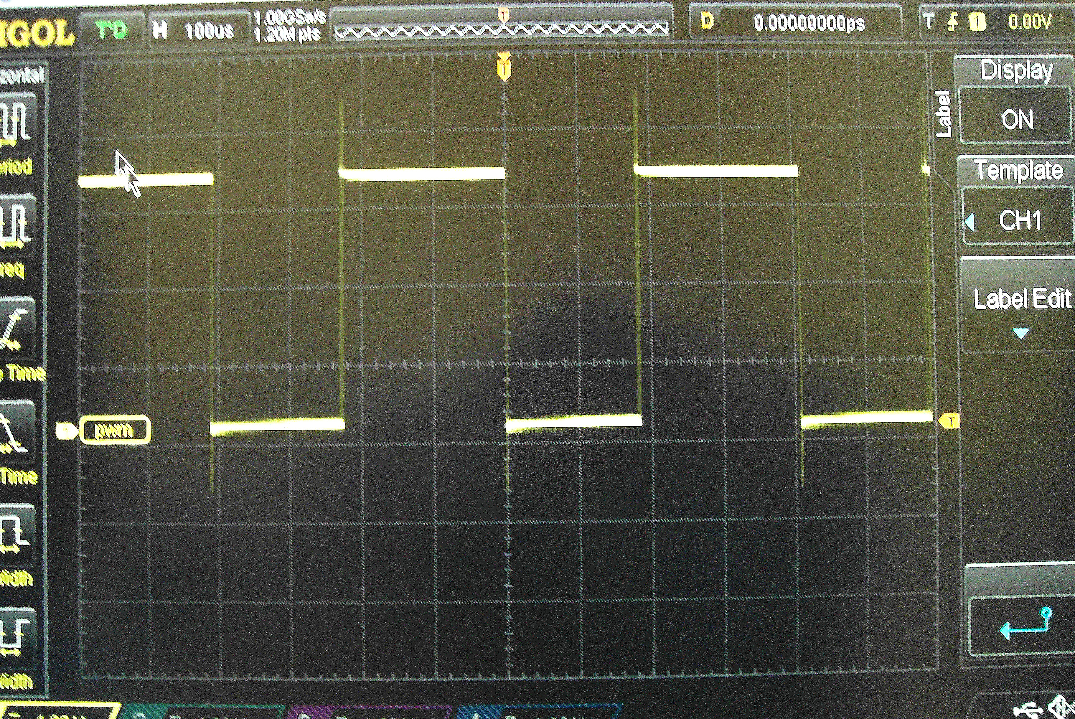 Captured Signal on USB.jpg