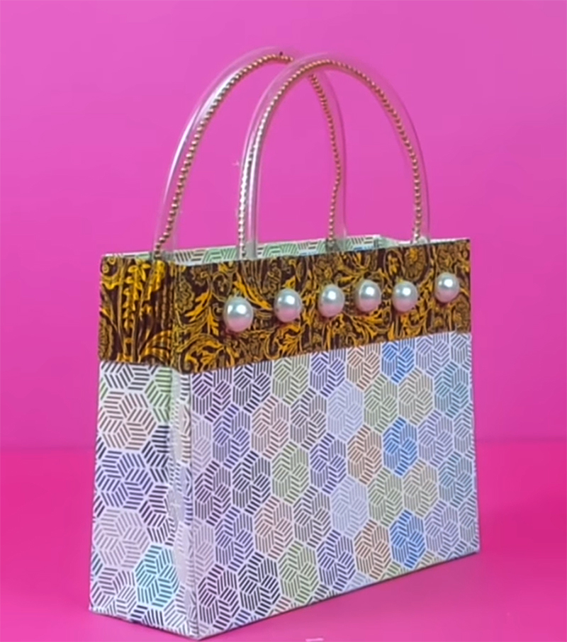 Cardboard-Bag-StylEnrich.jpg