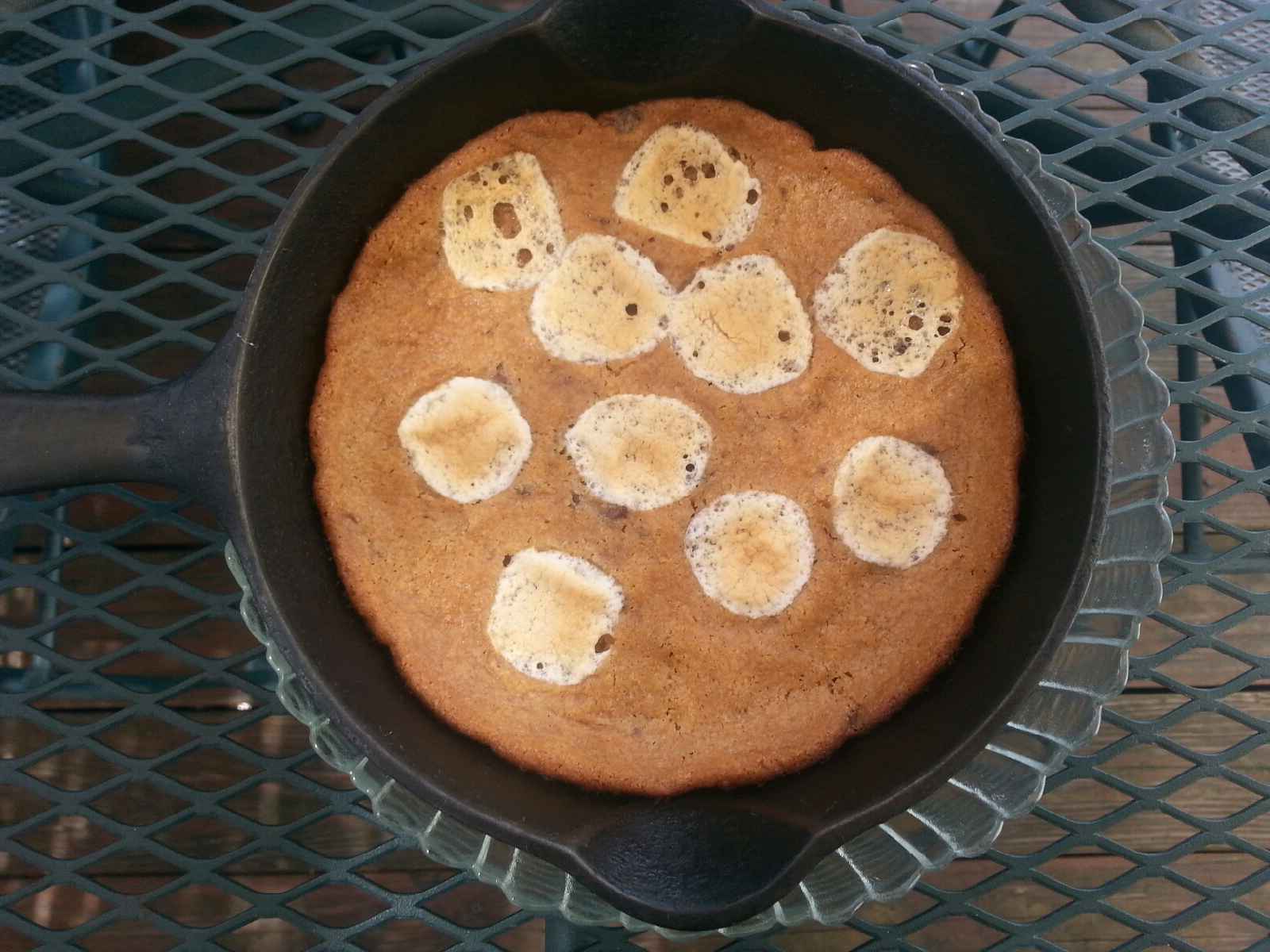 Cast_Iron_Chocolate_Chip_Cookies_in_Pan_on_Grill_Finished_on_Plate.jpeg