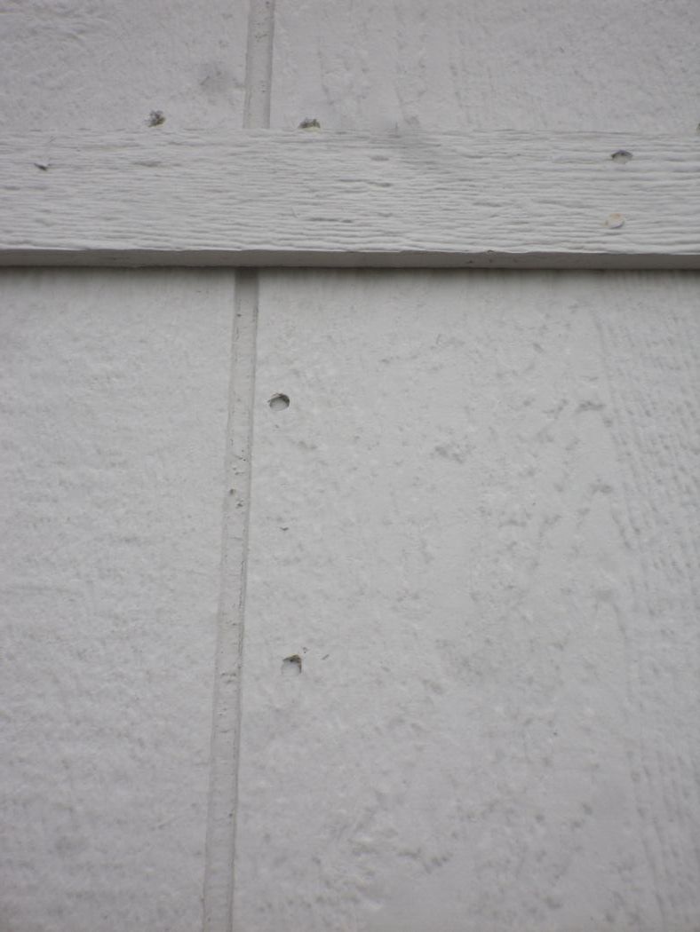 Caulking exteriors-1.JPG