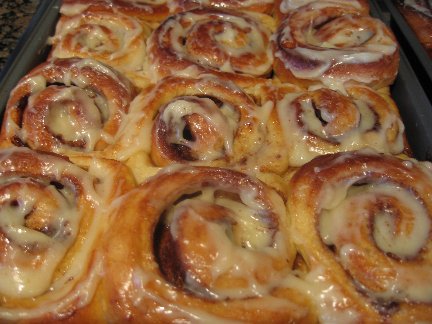 CinnamonRolls6.jpg