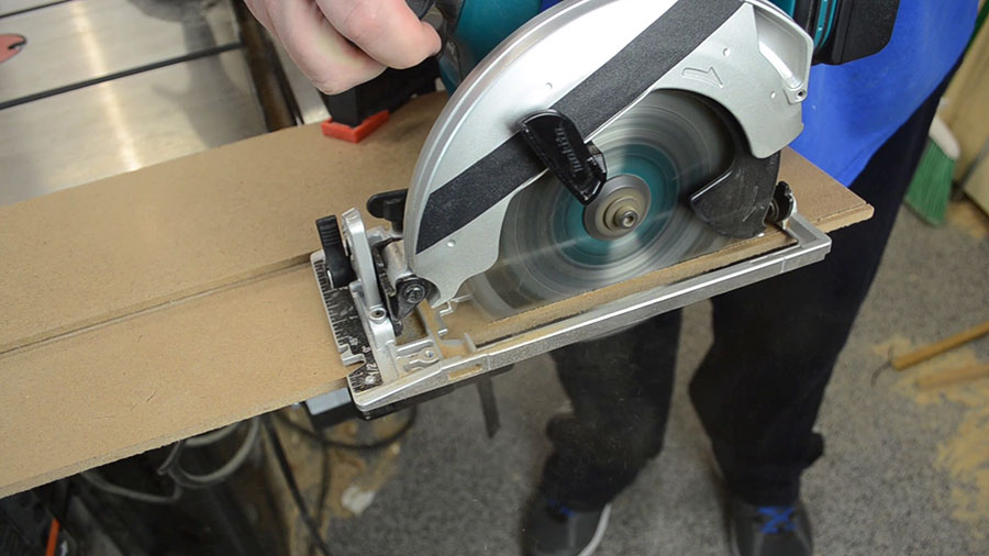 Circular-Saw-Straight-Edge-12.jpg