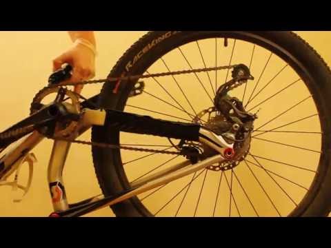 Cleaning a bicycle chain with WD-40 and then relubing it