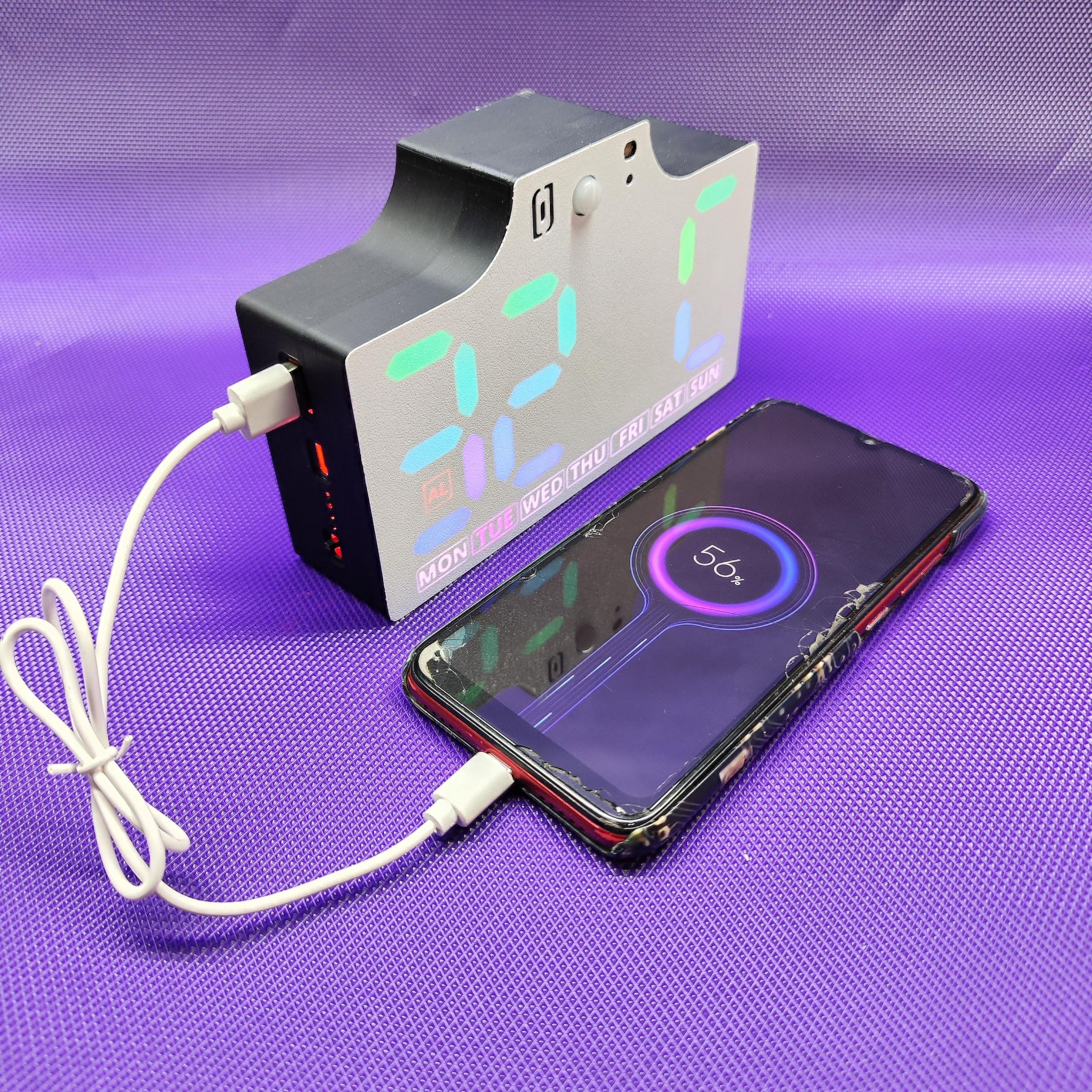 Clock Charging Mobile.jpg