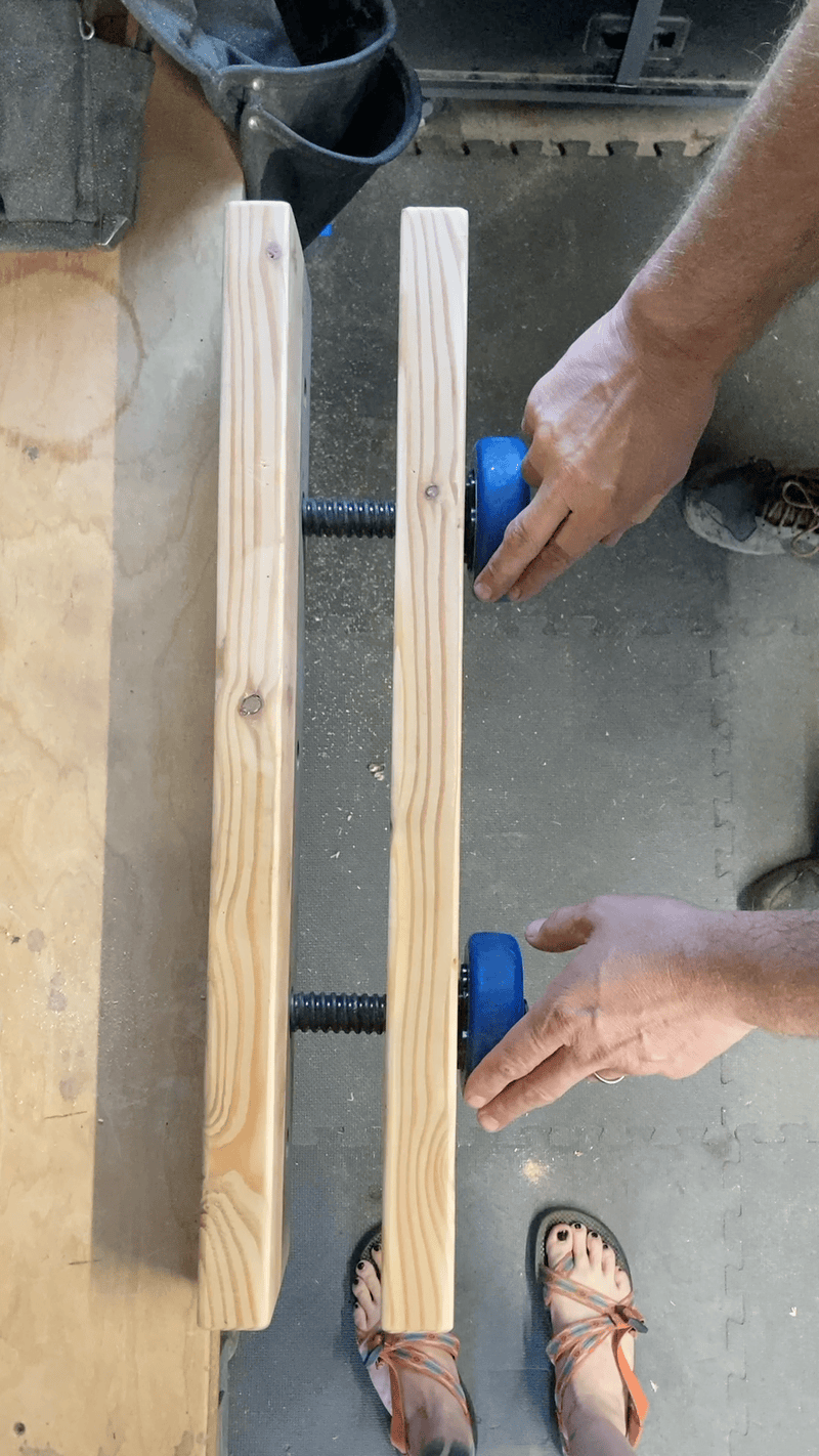 Closing Vise.gif