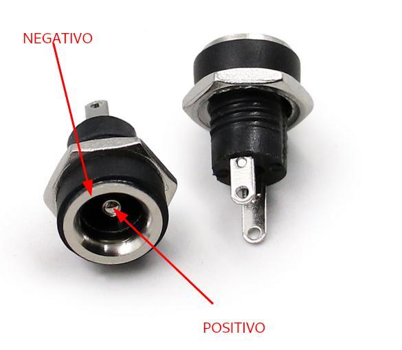 Conector corriente polos.jpg