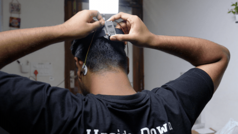 Control Your PC With Your Eyes &amp; Muscles using NPG Lite  instructable (4).gif