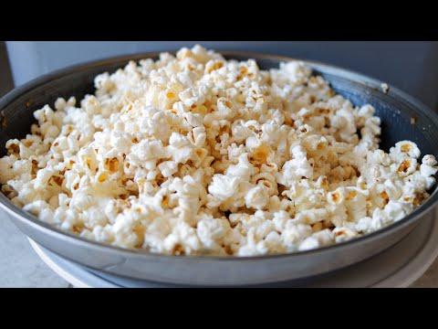 Cooking Basics: How to Make Popcorn on the Stovetop in a Skillet