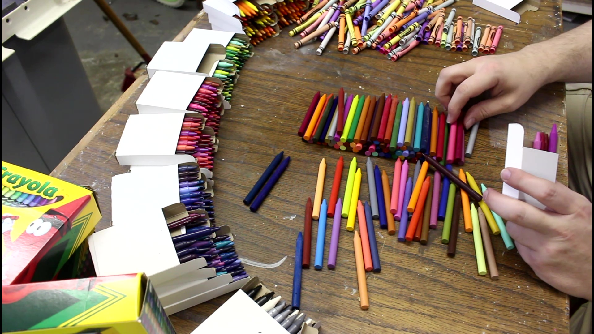 Crayon_vase (6).jpg
