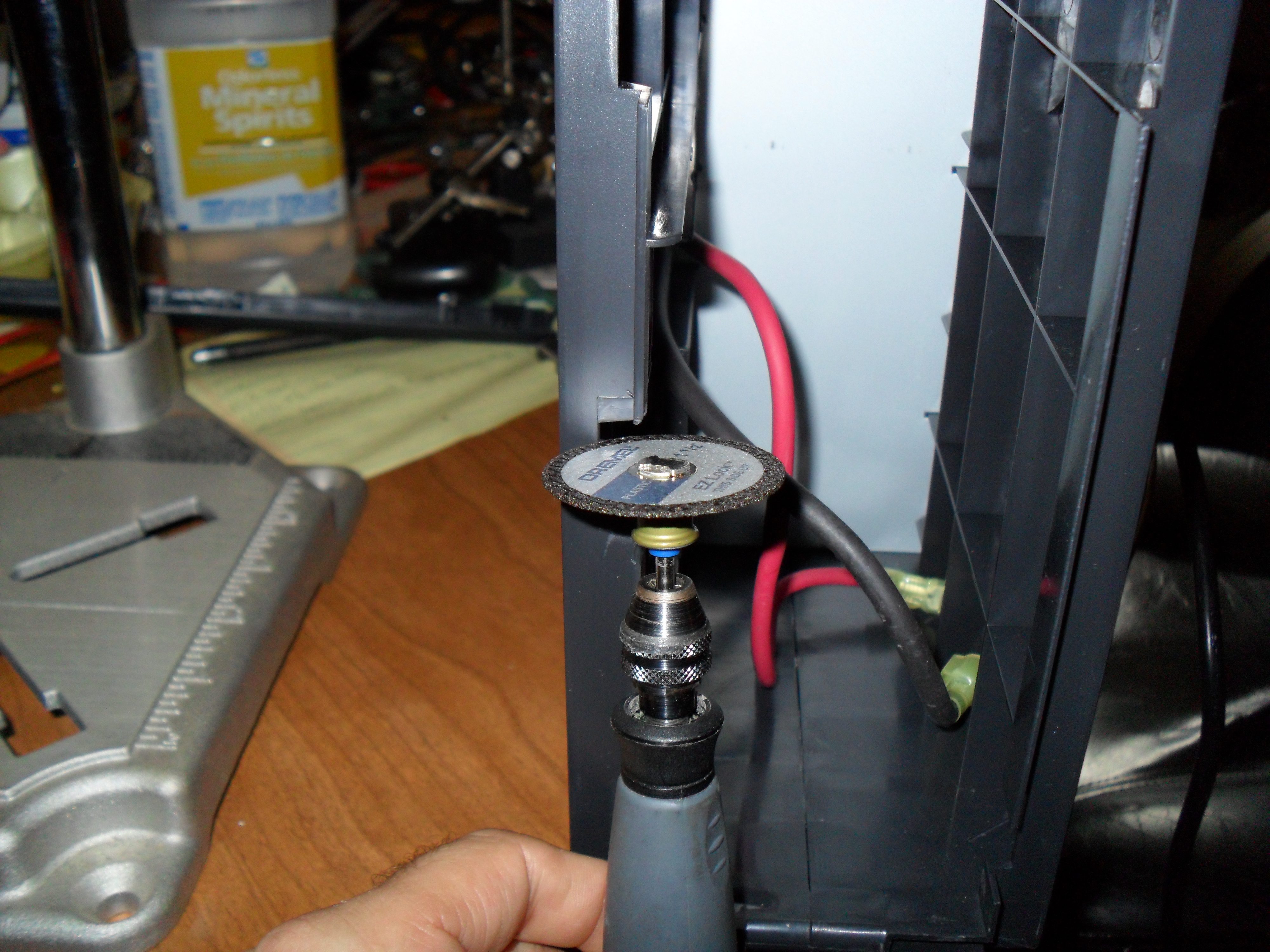 Cutoff Wheel Upper Notch.JPG
