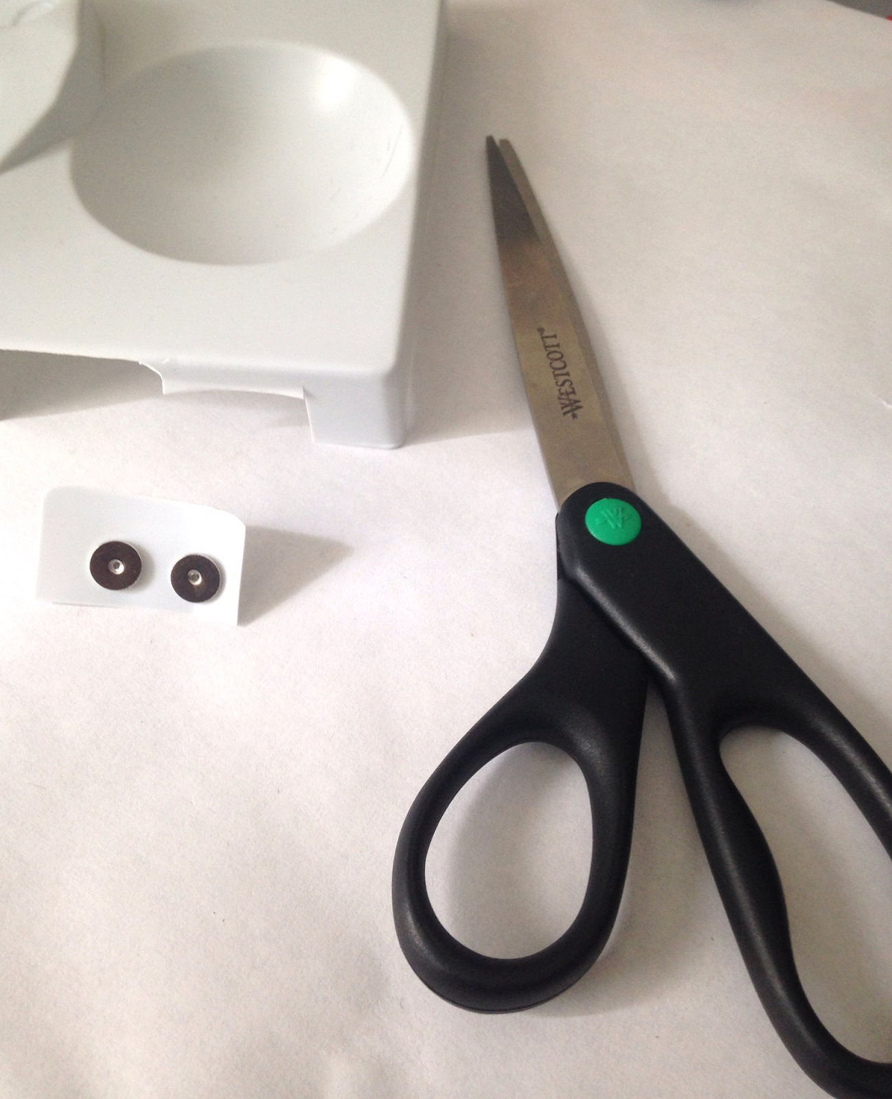 CuttingPlasticPieceOut.jpg