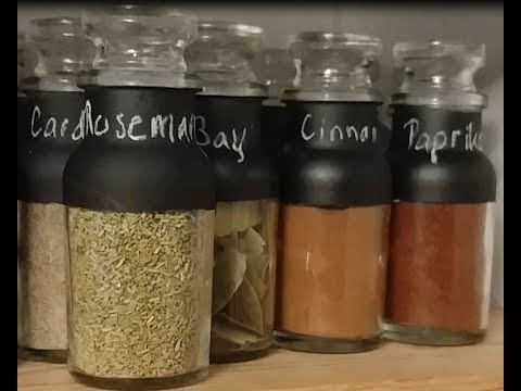 DIY Chalkboard Spice Jars