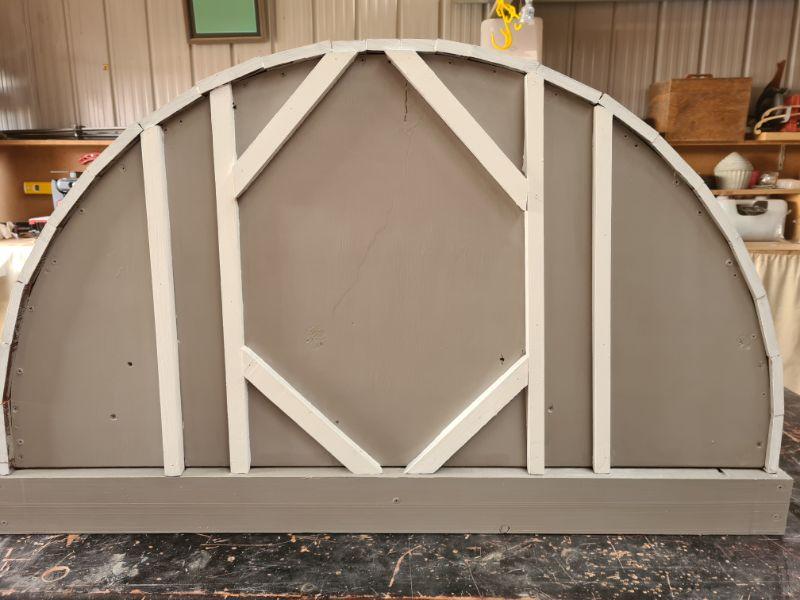 DIY Delux dog house (19).jpg