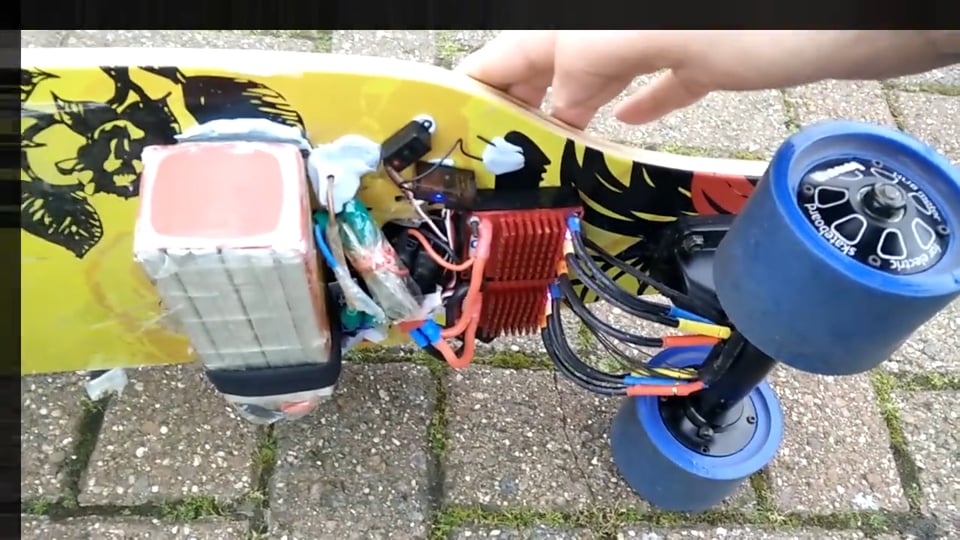 DIY Electric Skateboard with in-wheel motors test 2