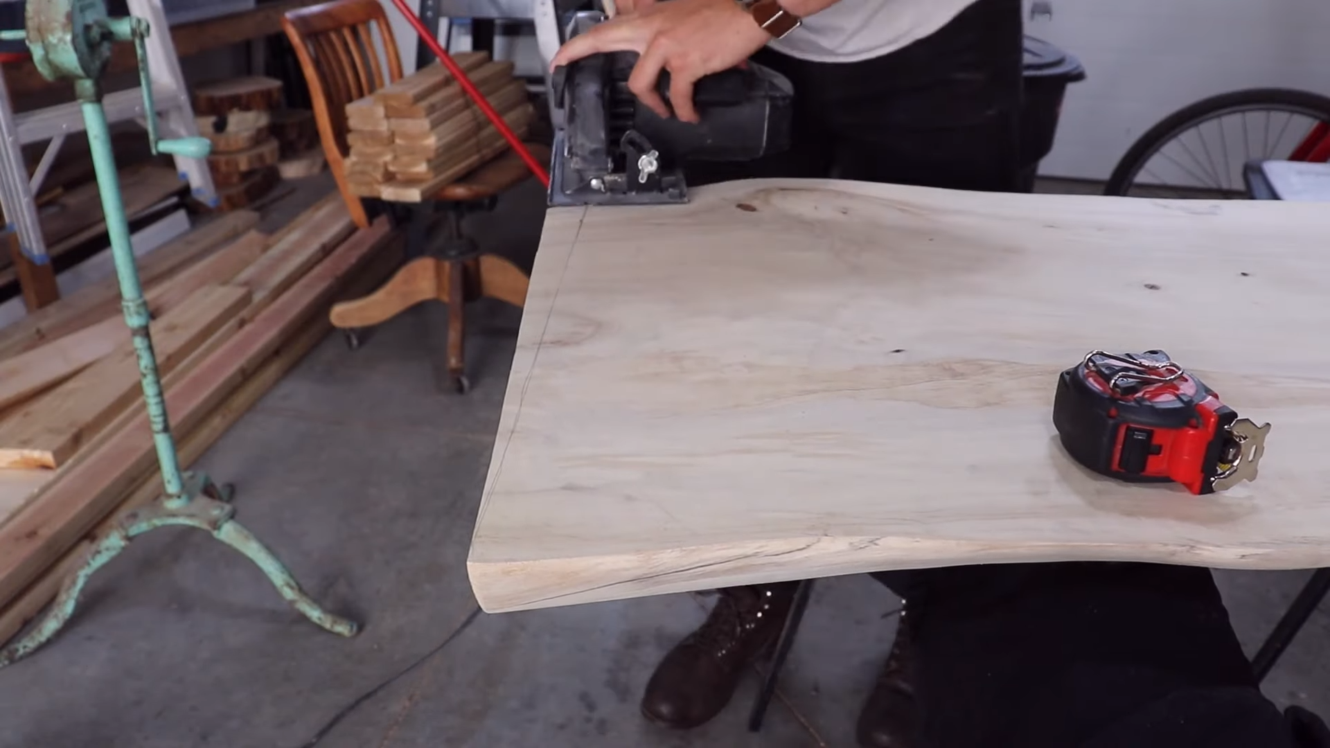 DIY Live Edge Desk with Steel Inlay 1-34 screenshot.png