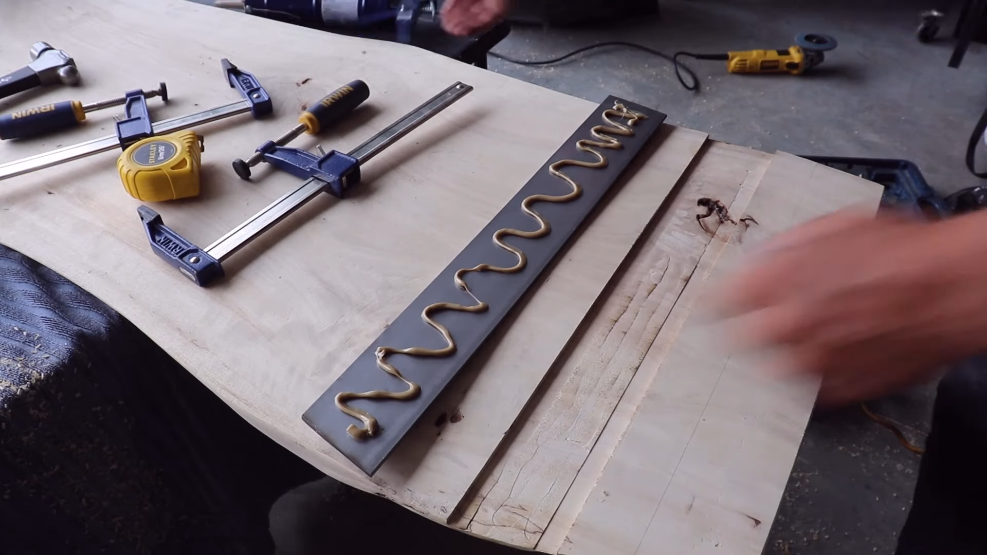 DIY Live Edge Desk with Steel Inlay 5-6 screenshot.png