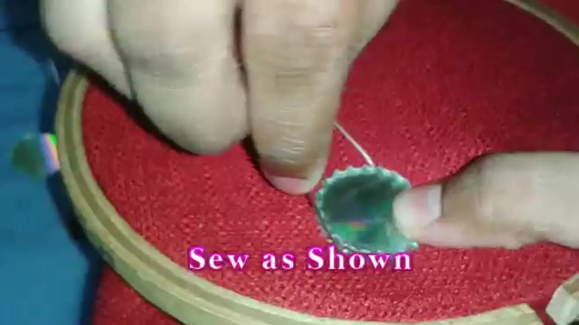 DIY MIRRORWORK USING CDS (ShishaWork) 151.jpg