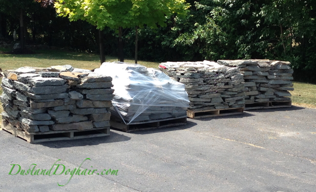 DIY Stacked Stone Wall.JPG