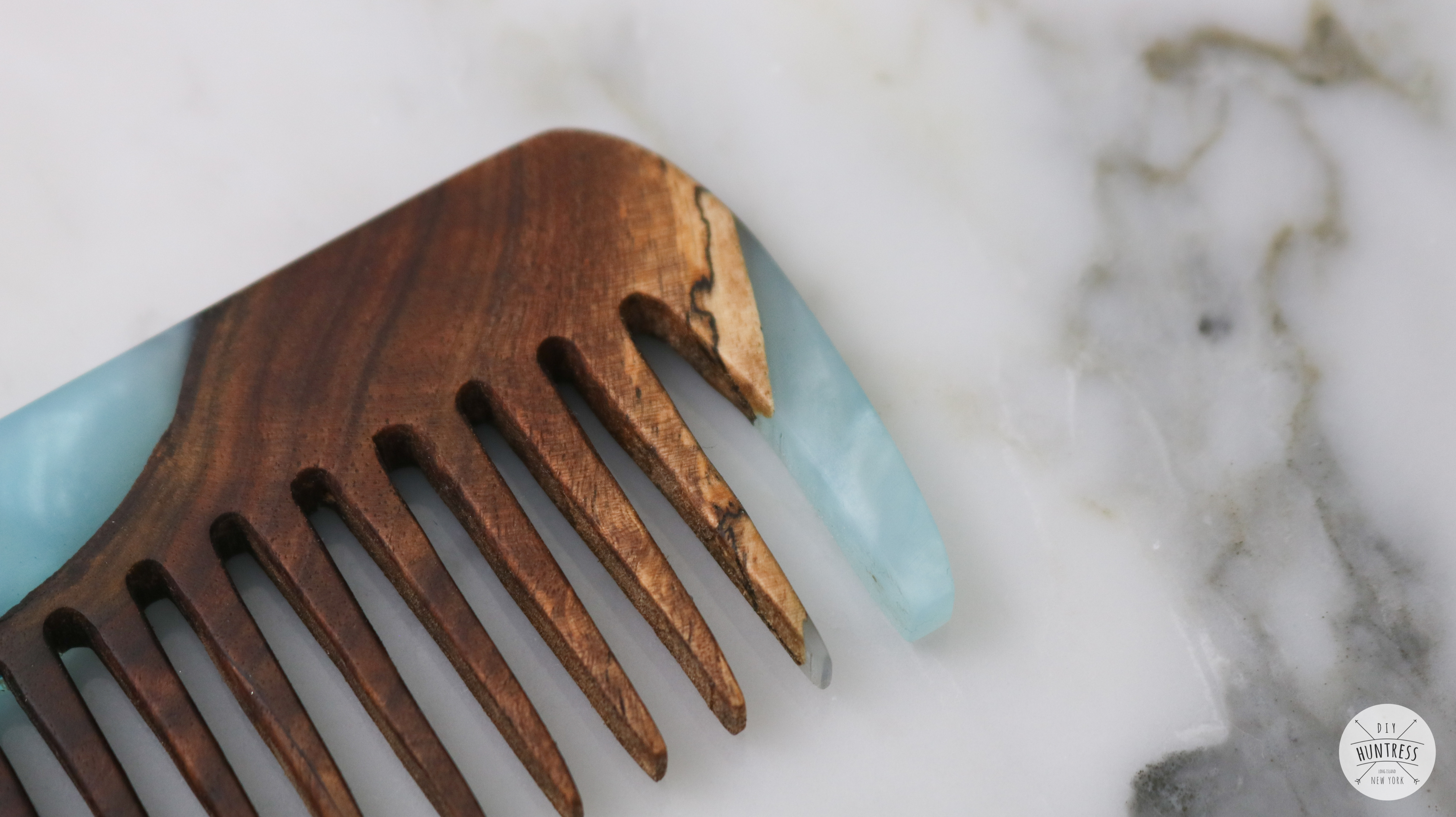DIY-Epoxy-Resin-Wood-Hair-Beard-Comb-3.jpg