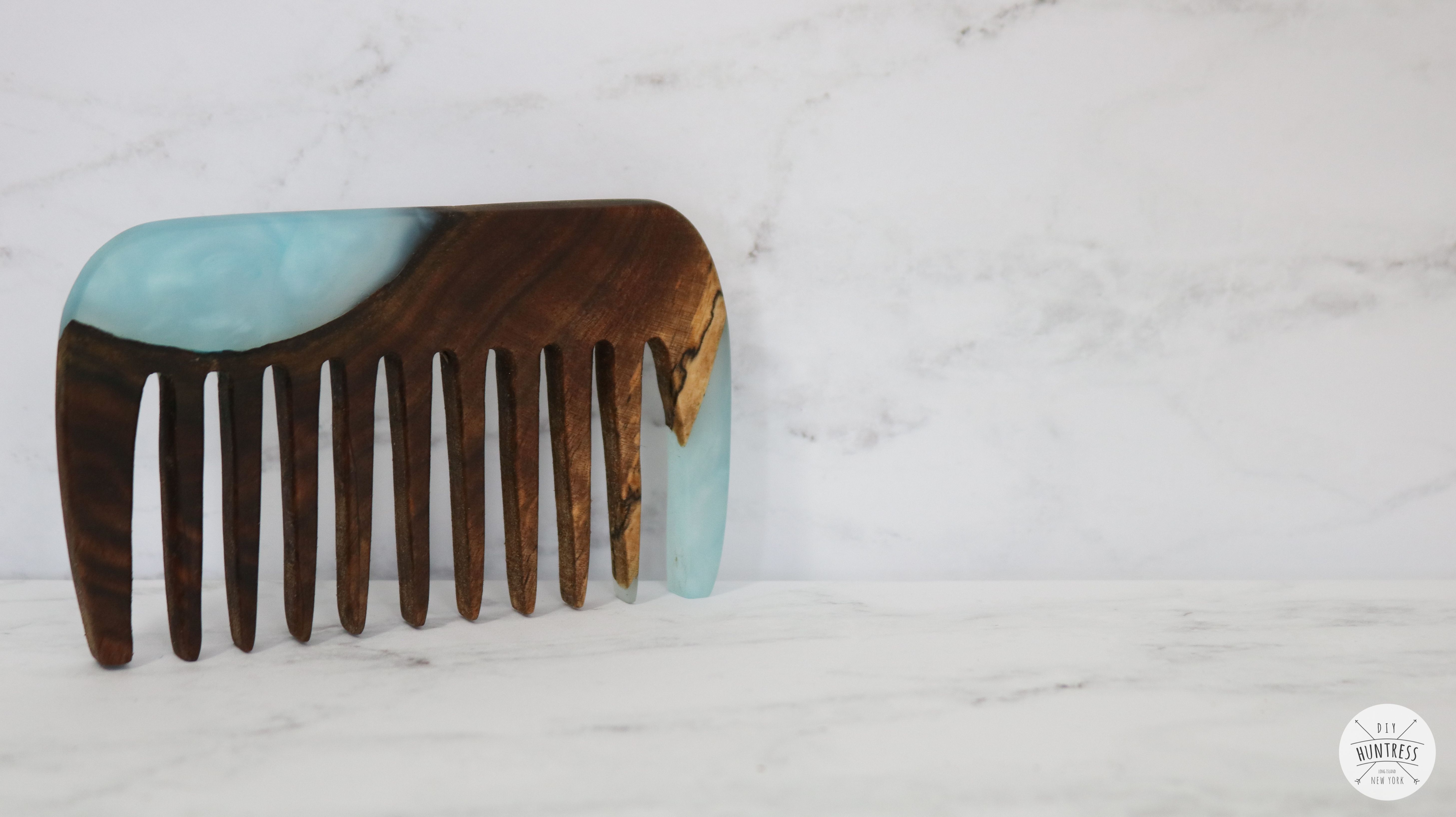DIY-Epoxy-Resin-Wood-Hair-Beard-Comb.jpg