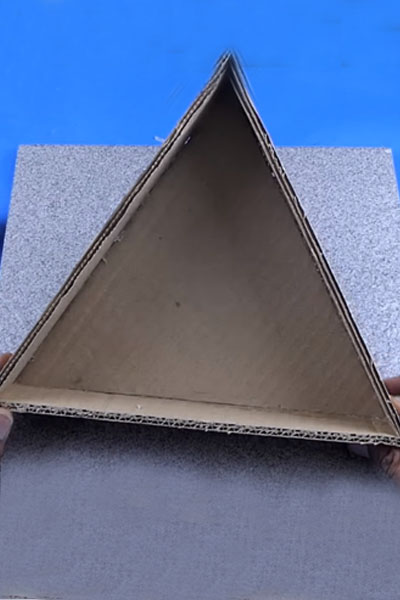 DIY-Multipurpose-Triangular-Shape-Organizer-stylenrich.jpg