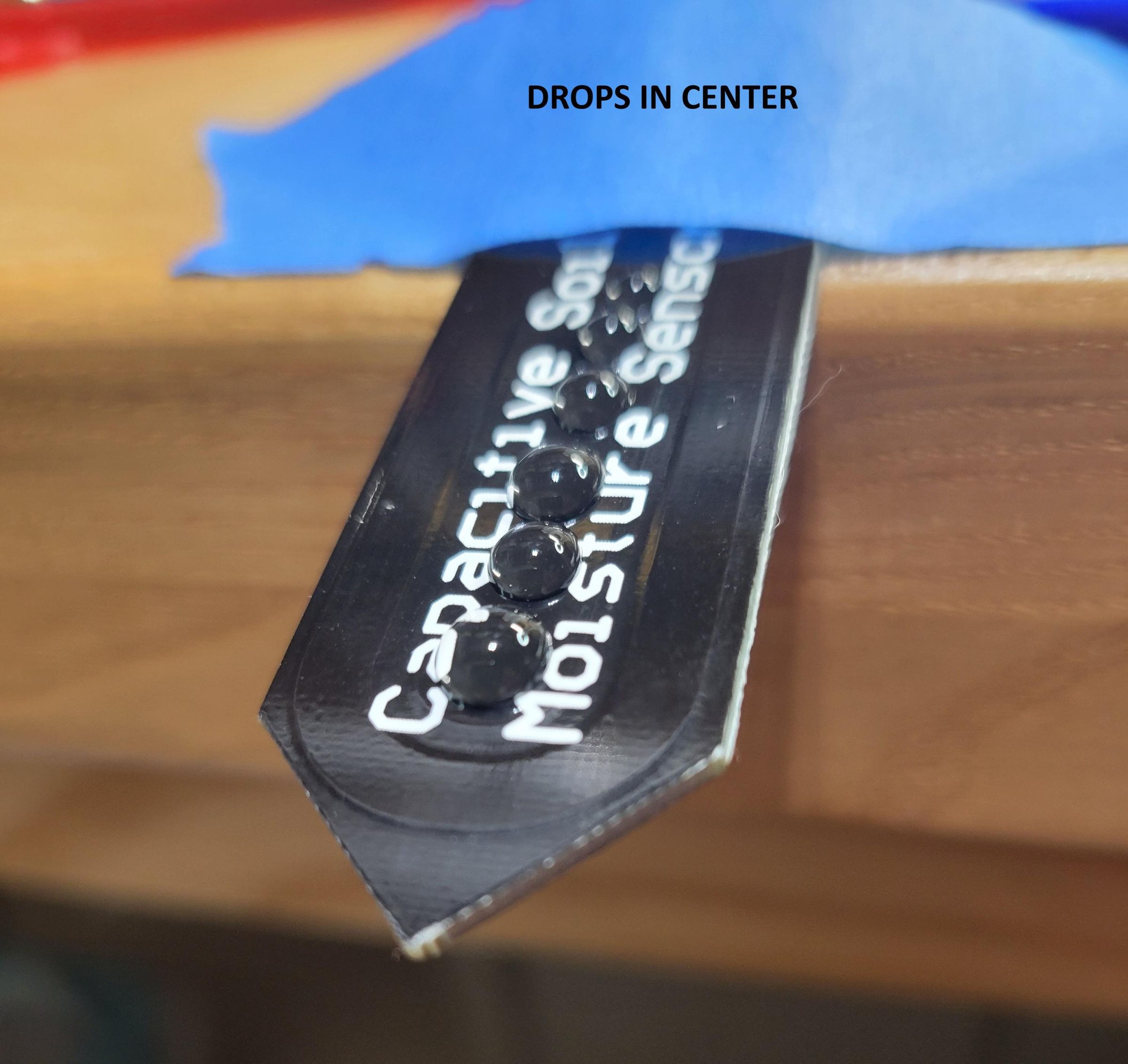 DROPS CENTER.jpg