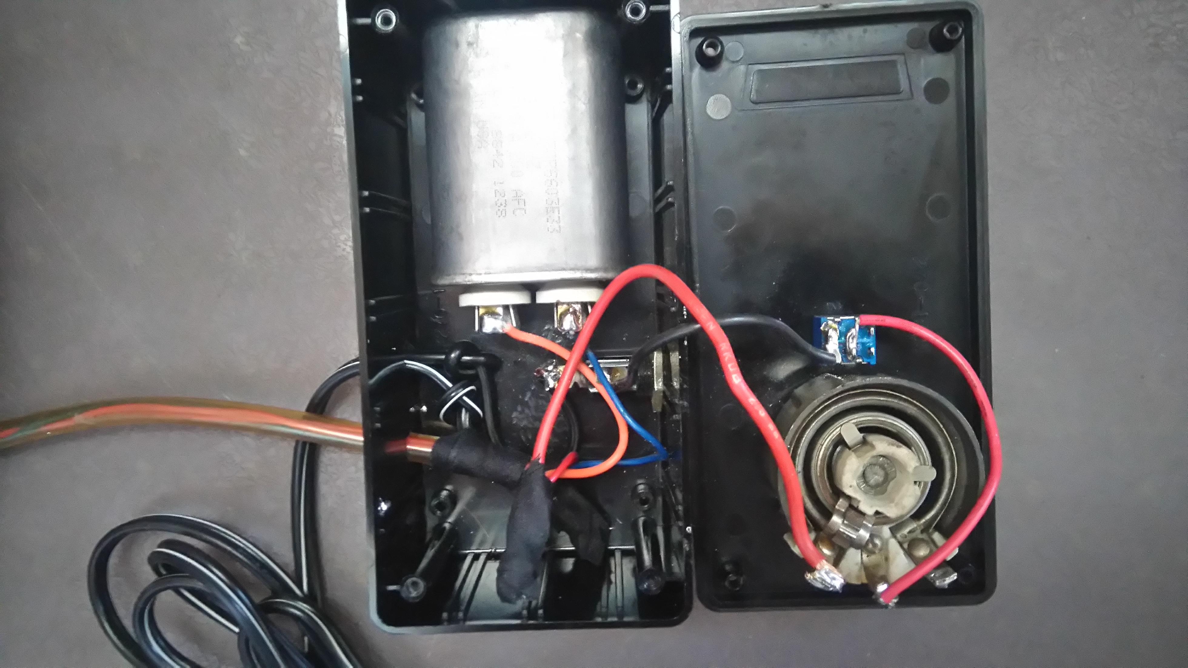 Detail showing wiring .jpg