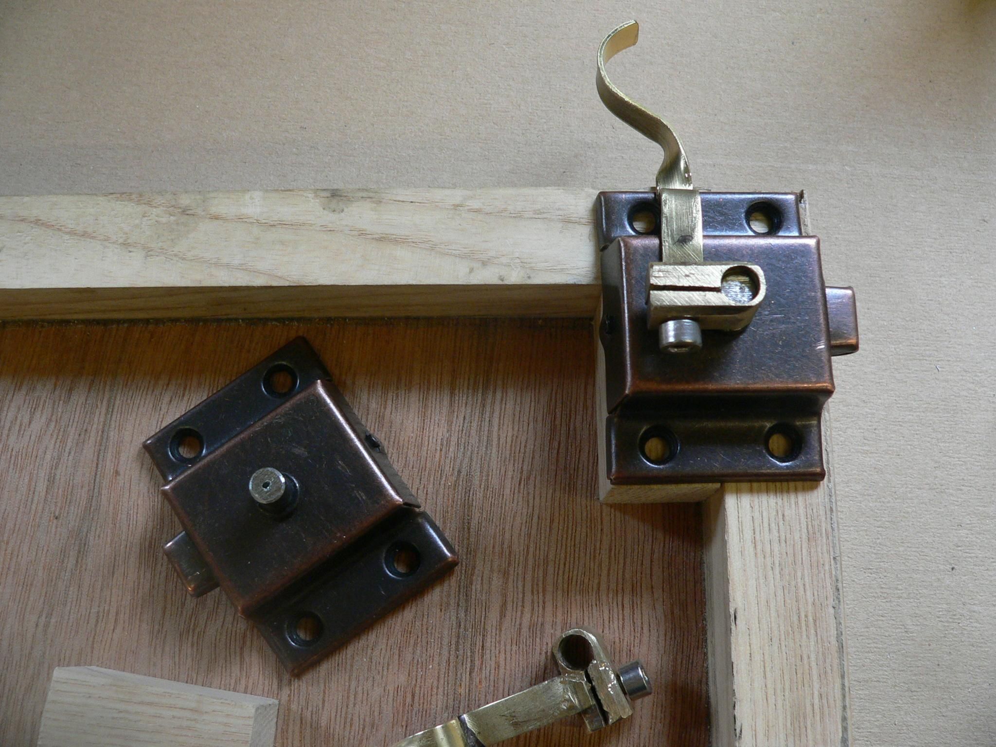 Door latches (6).JPG